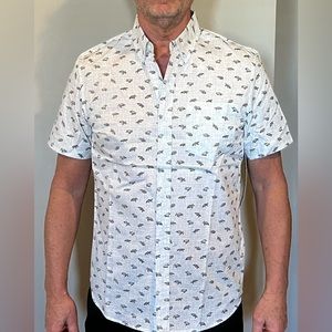 Lee Men's Short Sleeve Button Down Shirt - Turtle Print - Size M - NWT